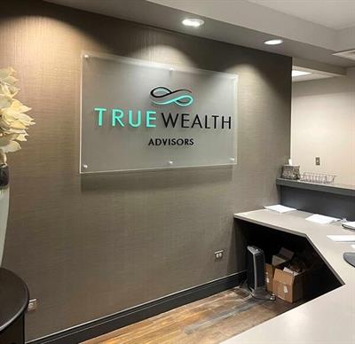 Custom dimensional letters Photo